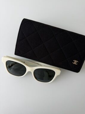 CHANEL White Pearl Sunglasses